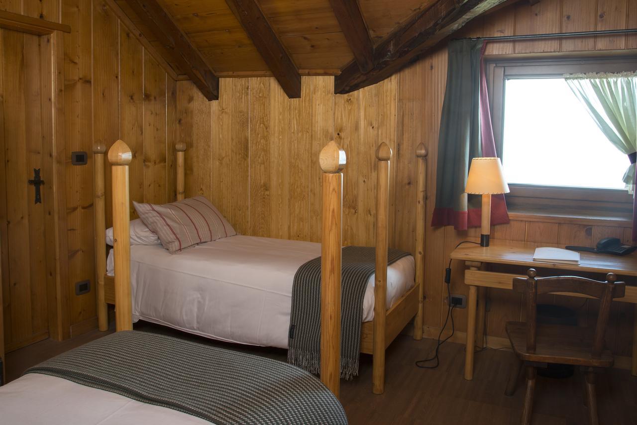Albergo Ristorante Bucaneve Bielmonte Rum bild