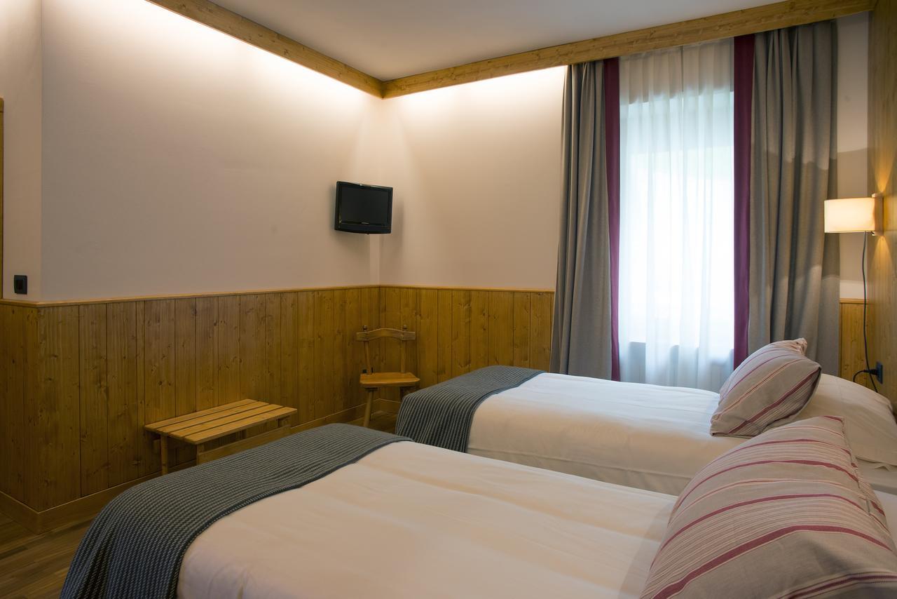 Albergo Ristorante Bucaneve Bielmonte Rum bild