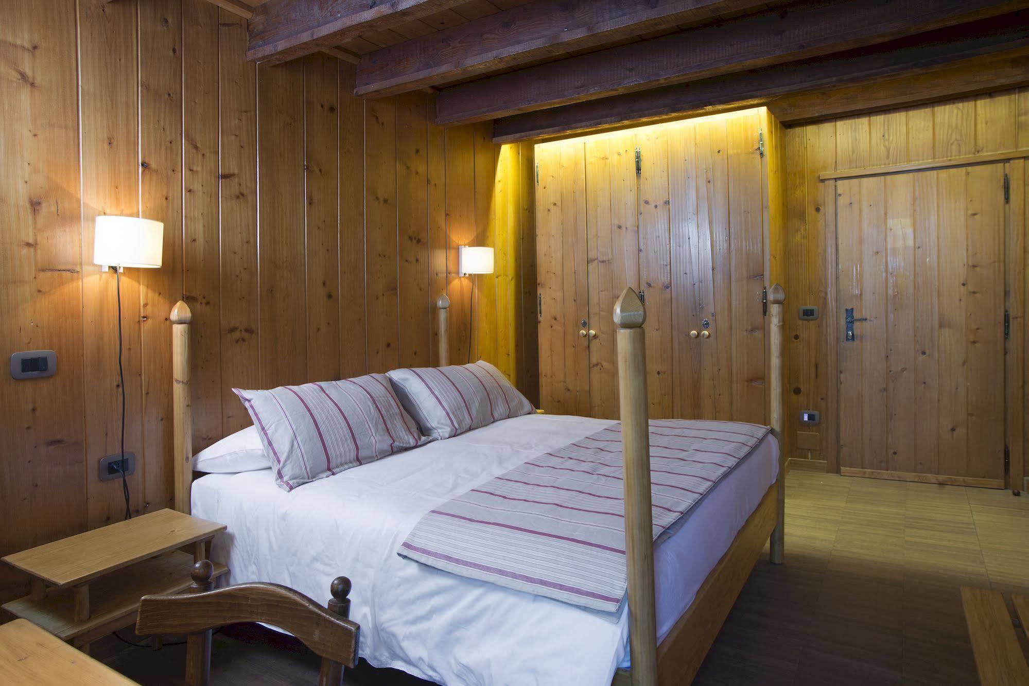 Albergo Ristorante Bucaneve Bielmonte Exteriör bild